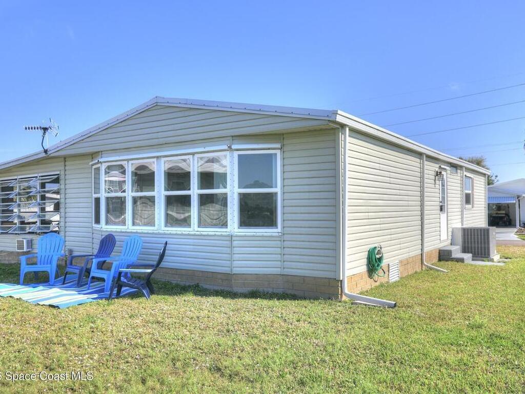 7622 Great Bear Lake Drive, Micco, FL 32976