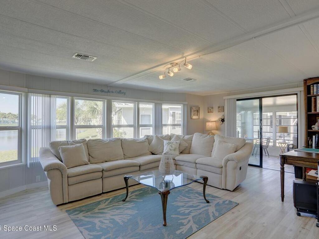 7622 Great Bear Lake Drive, Micco, FL 32976