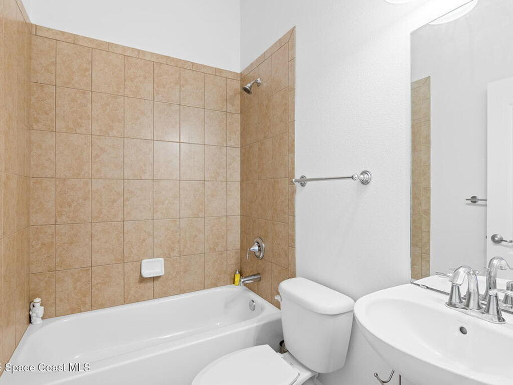 3385 Soft Breeze Circle, Melbourne, FL 32904