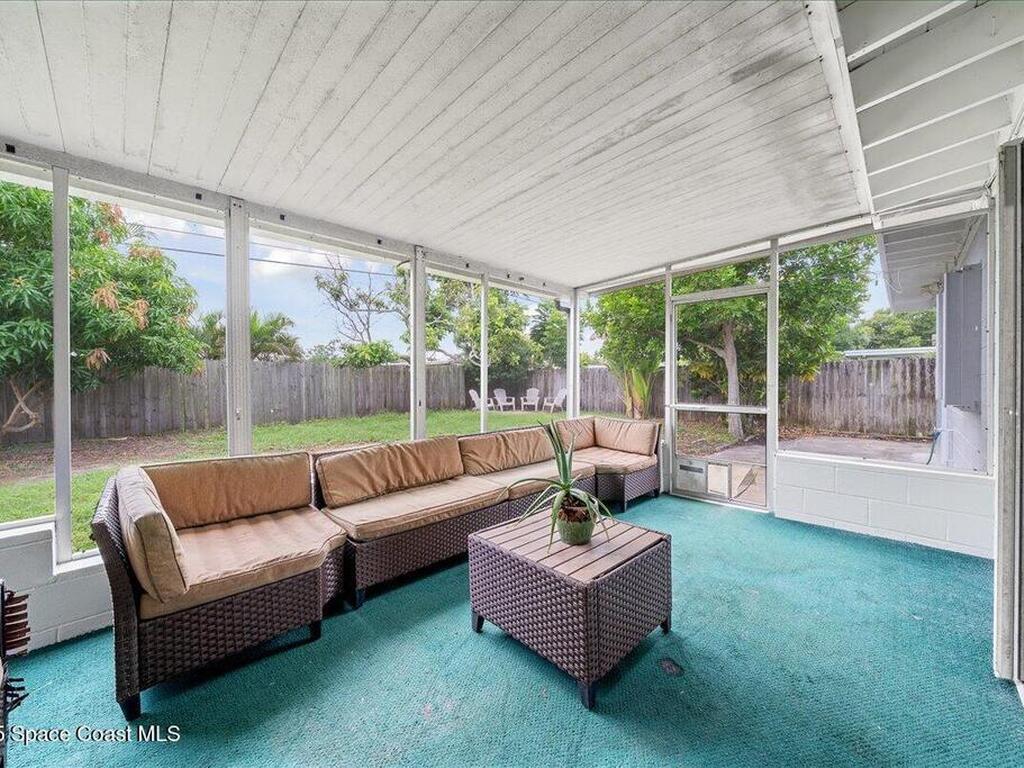 255 Birch Avenue, Merritt Island, FL 32953