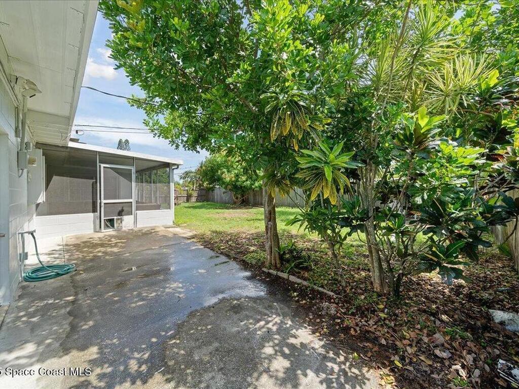 255 Birch Avenue, Merritt Island, FL 32953