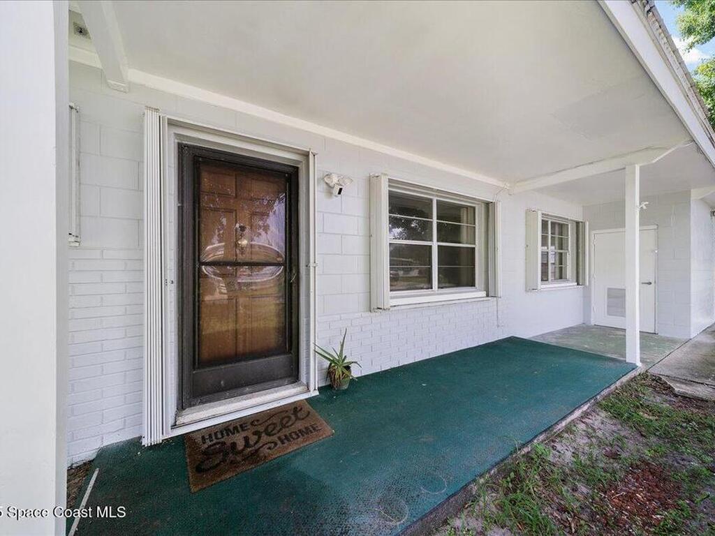 255 Birch Avenue, Merritt Island, FL 32953