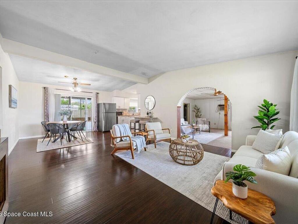 255 Birch Avenue, Merritt Island, FL 32953