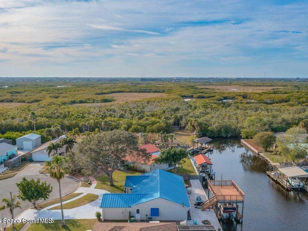 2030 Porpoise Street, Merritt Island, FL 32952
