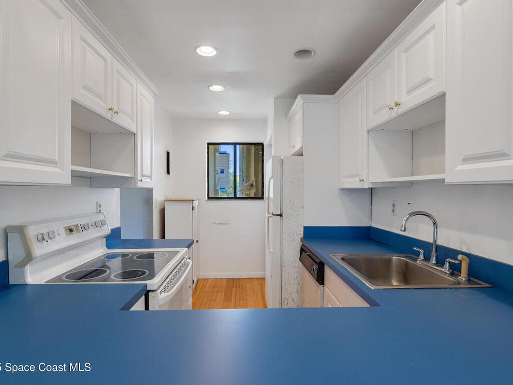 5373 SE Miles Grant Road, Stuart, FL 34997