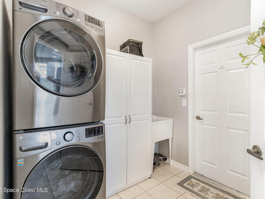 1805 Ficus Point Drive, Melbourne, FL 32940