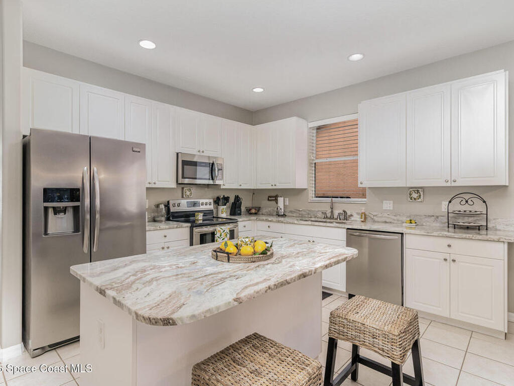 1805 Ficus Point Drive, Melbourne, FL 32940