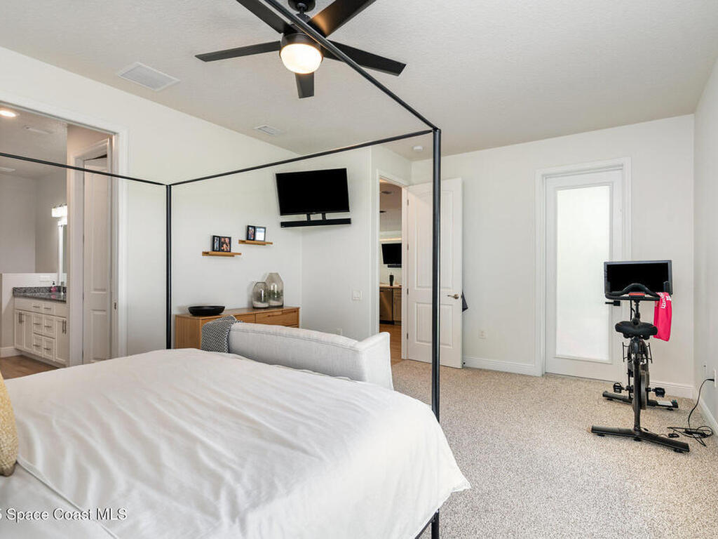 840 Hawks Ridge Court, Palm Bay, FL 32905