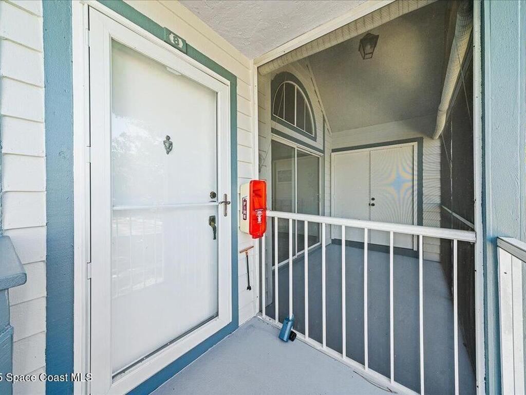 4610 Lake Waterford Way, Melbourne, FL 32901