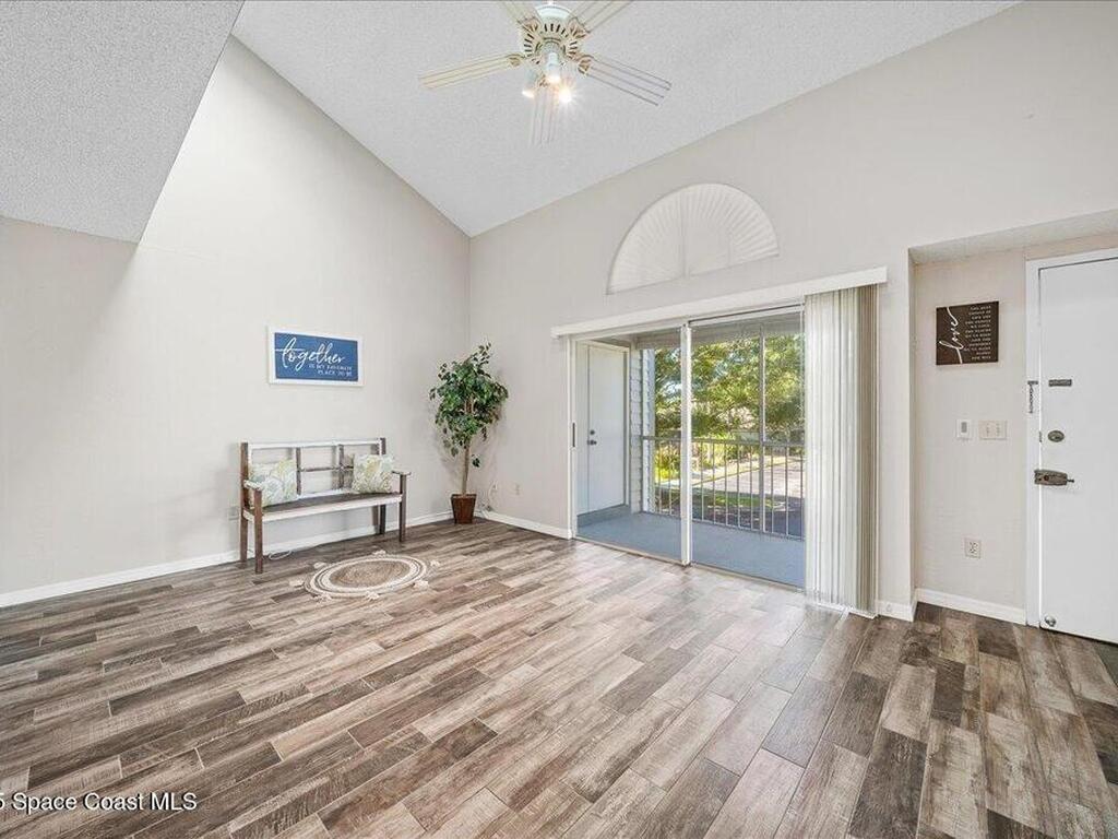 4610 Lake Waterford Way, Melbourne, FL 32901