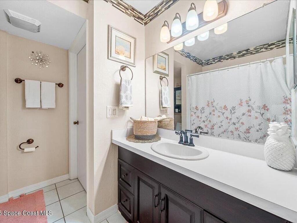 4610 Lake Waterford Way, Melbourne, FL 32901