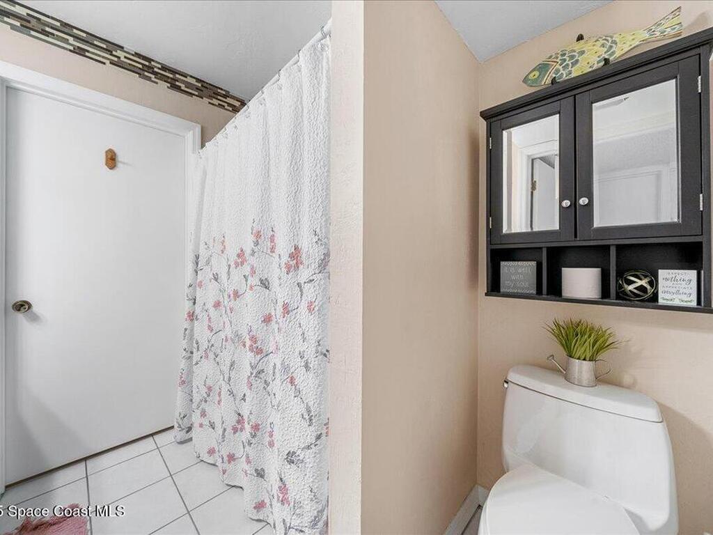 4610 Lake Waterford Way, Melbourne, FL 32901