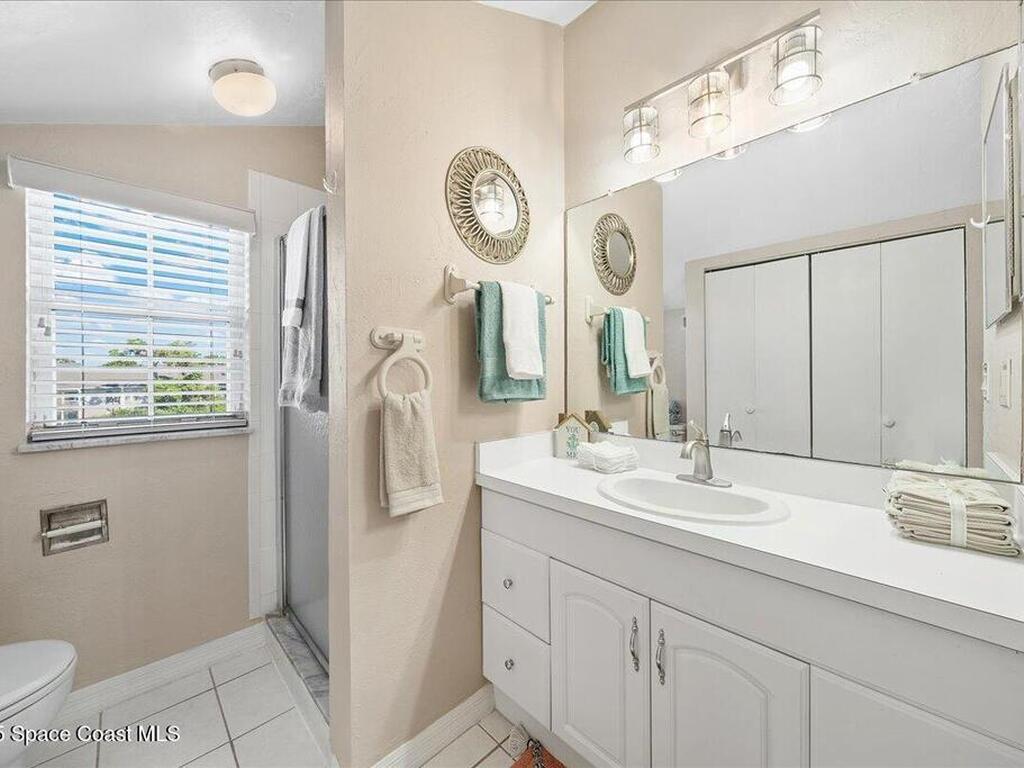 4610 Lake Waterford Way, Melbourne, FL 32901