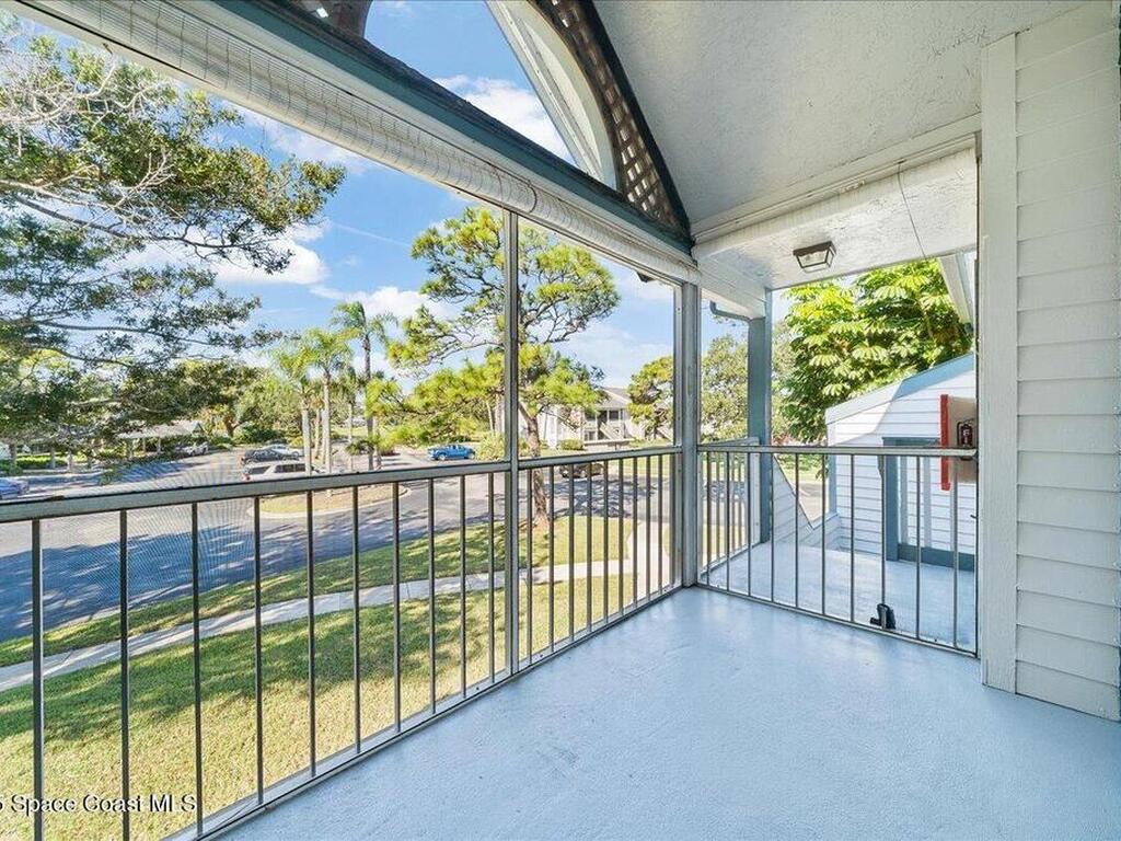 4610 Lake Waterford Way, Melbourne, FL 32901