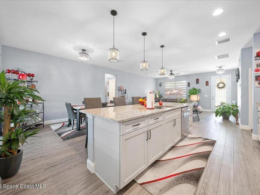 984 Captiva Island Circle, Palm Bay, FL 32908