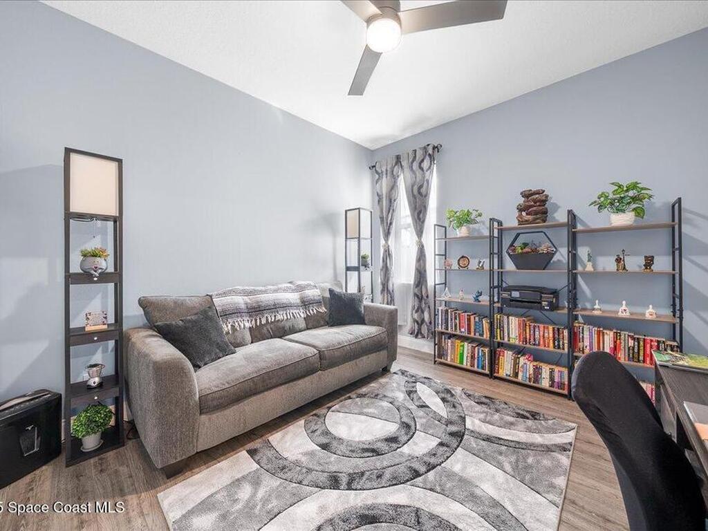 984 Captiva Island Circle, Palm Bay, FL 32908