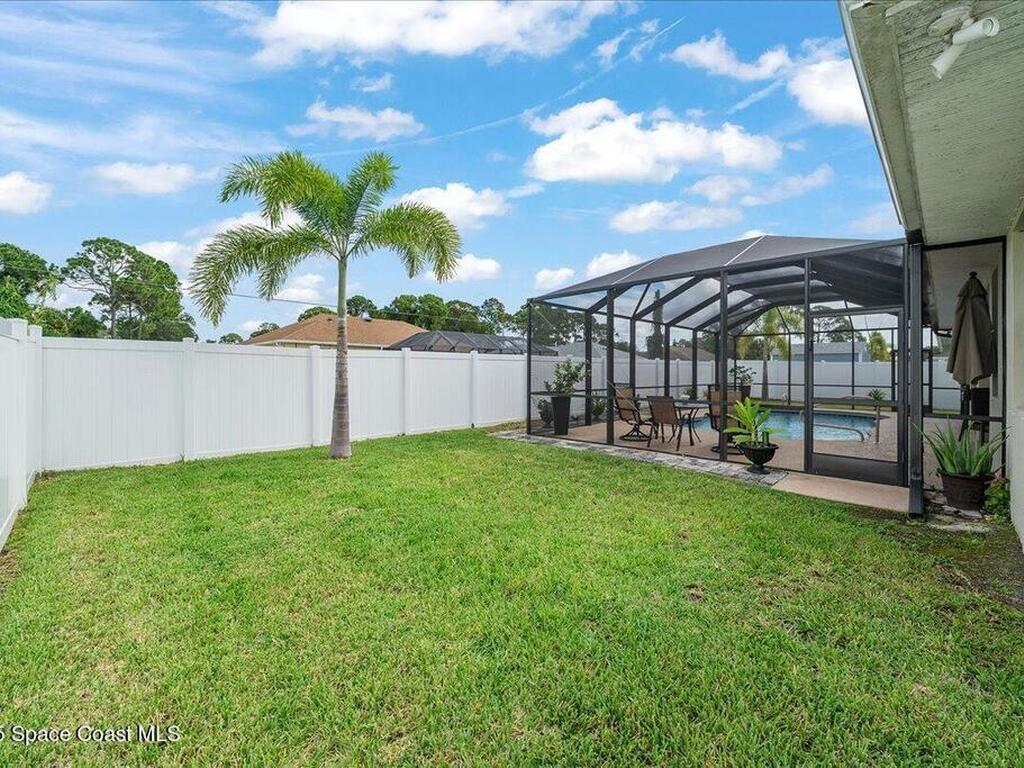 984 Captiva Island Circle, Palm Bay, FL 32908