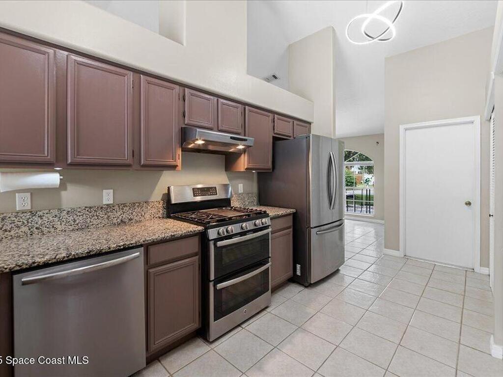 910 Deer Run Drive, Melbourne, FL 32940