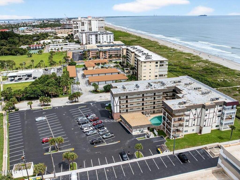 383 N Atlantic Avenue, Cocoa Beach, FL 32931