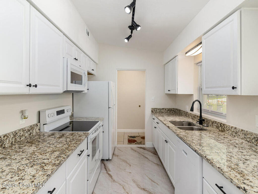 116 S Hilltop Drive, Titusville, FL 32796