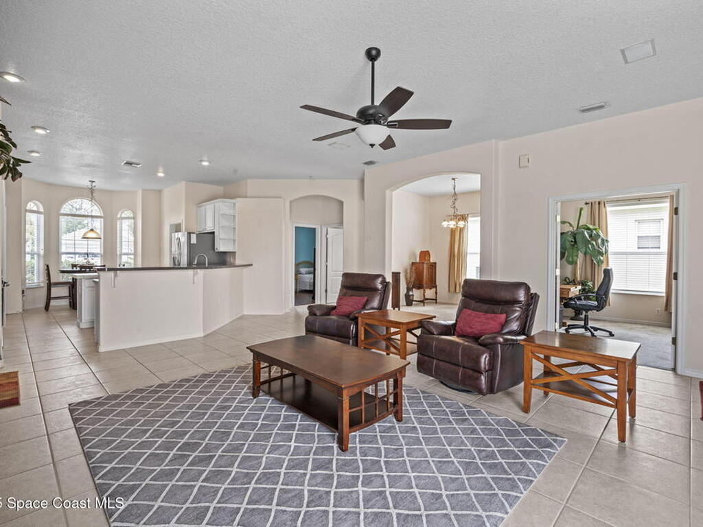1582 Laramie Circle, Melbourne, FL 32940