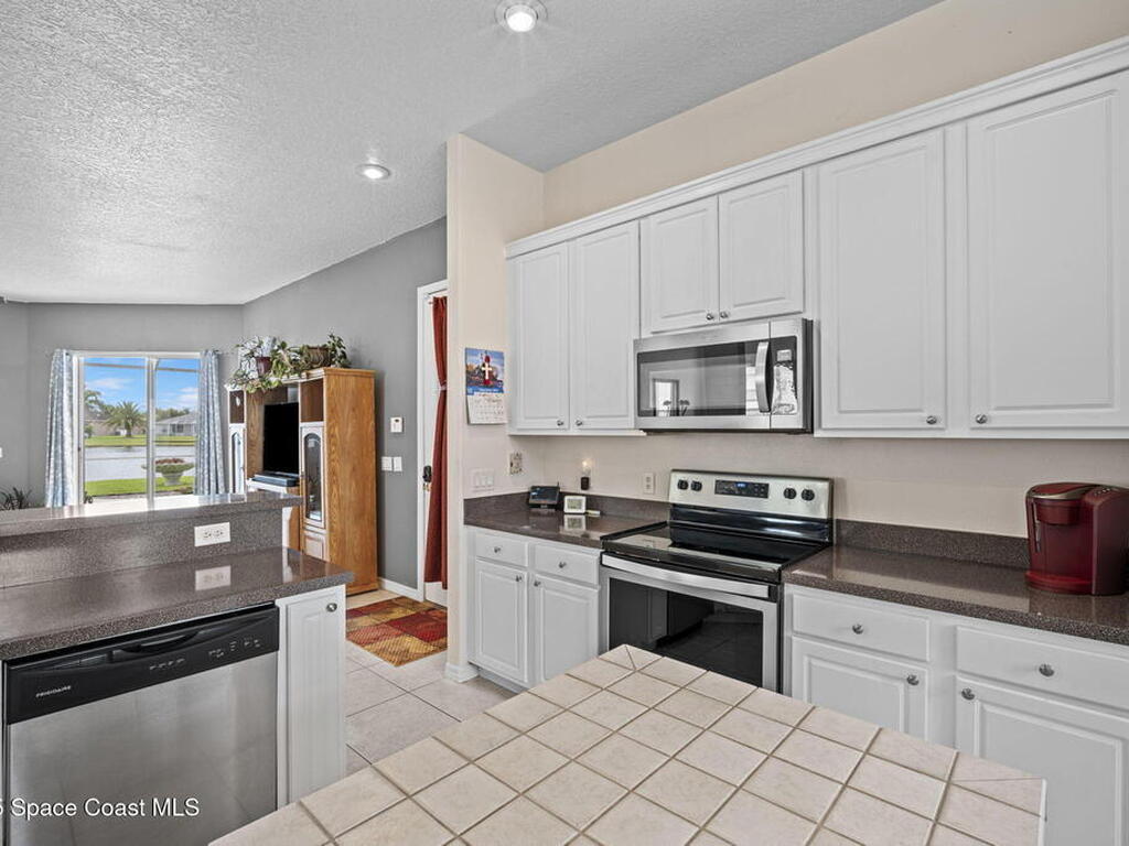 1582 Laramie Circle, Melbourne, FL 32940