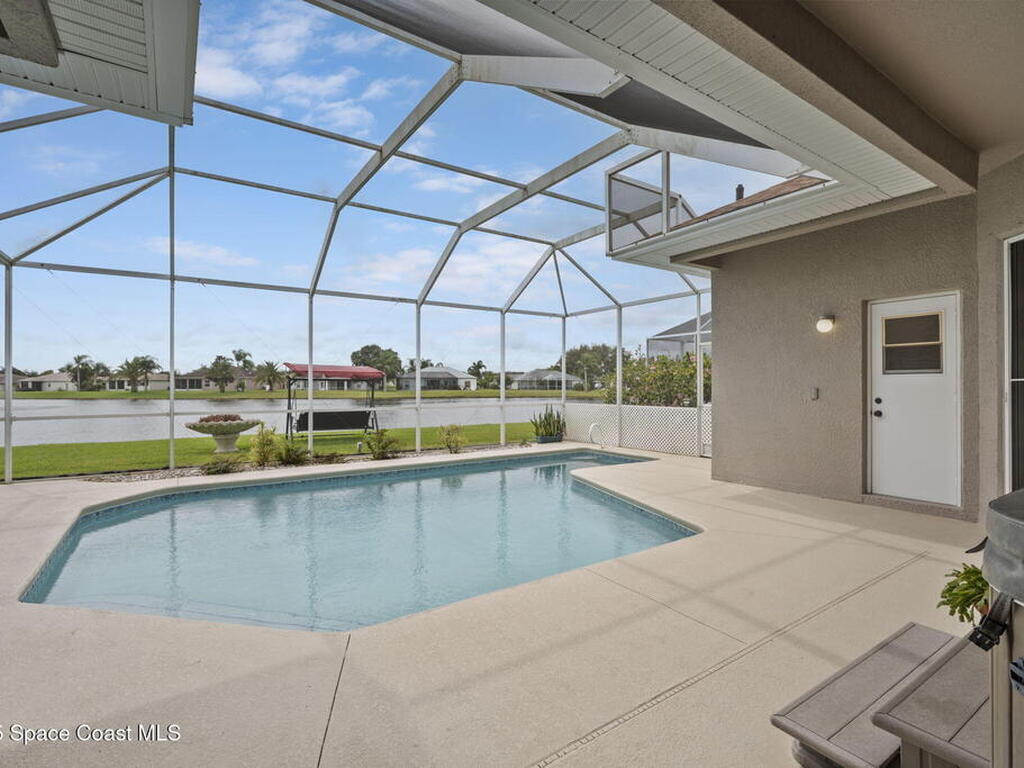1582 Laramie Circle, Melbourne, FL 32940