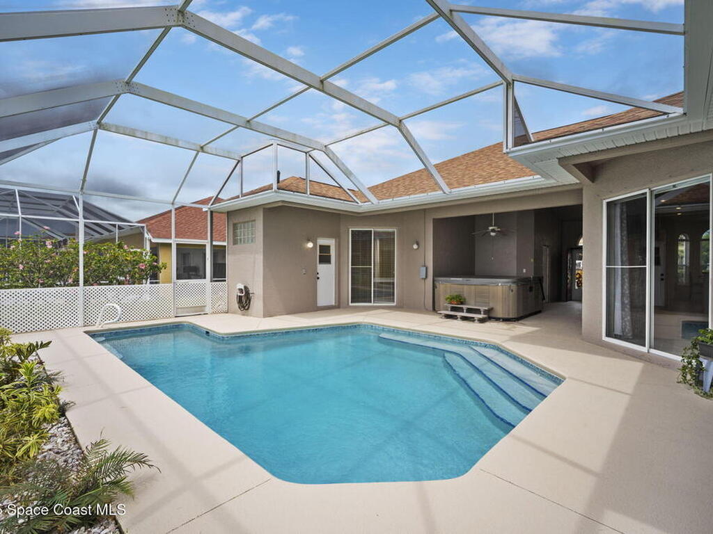 1582 Laramie Circle, Melbourne, FL 32940