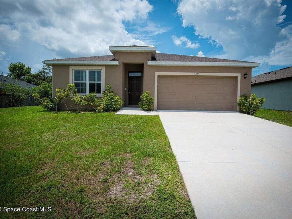 1574 Heartwellville Street, Palm Bay, FL 32907