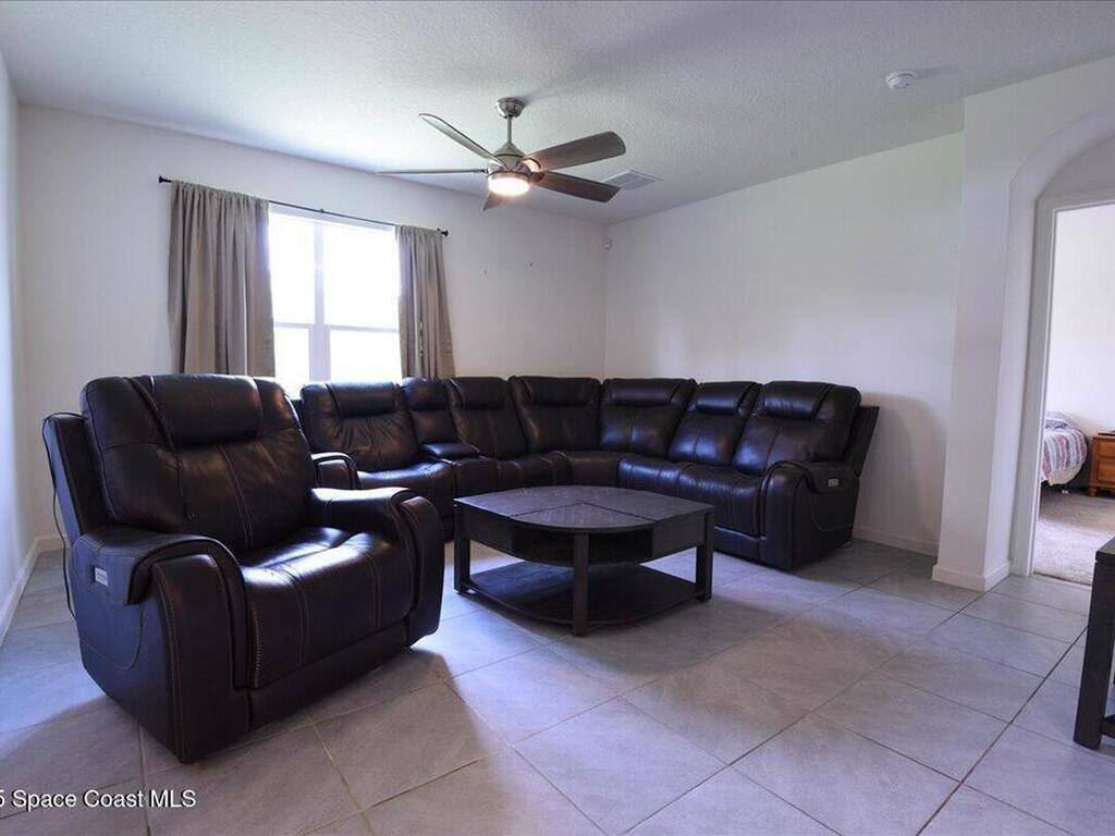 1574 Heartwellville Street, Palm Bay, FL 32907