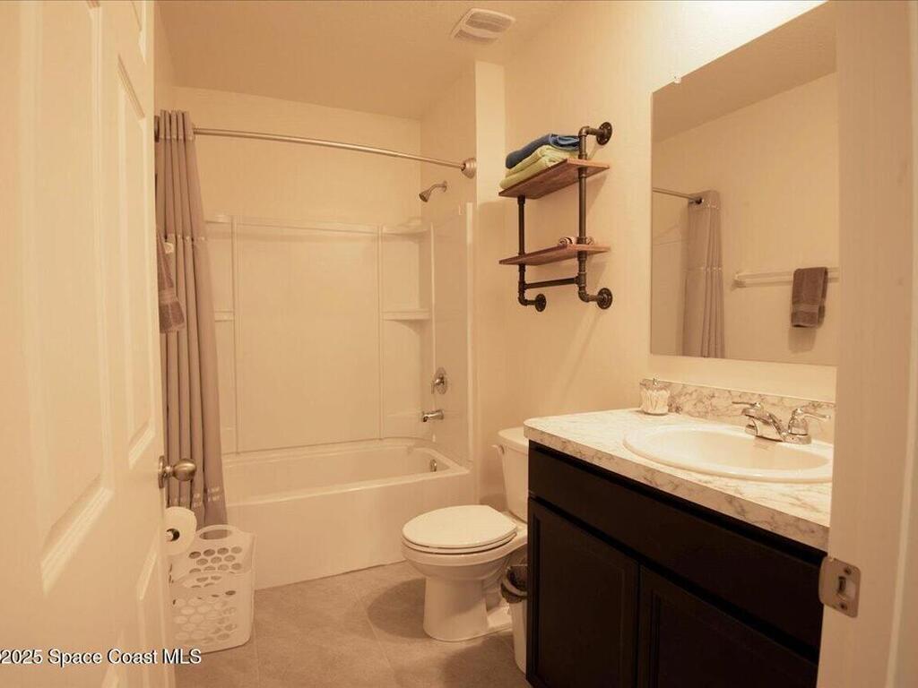 1574 Heartwellville Street, Palm Bay, FL 32907