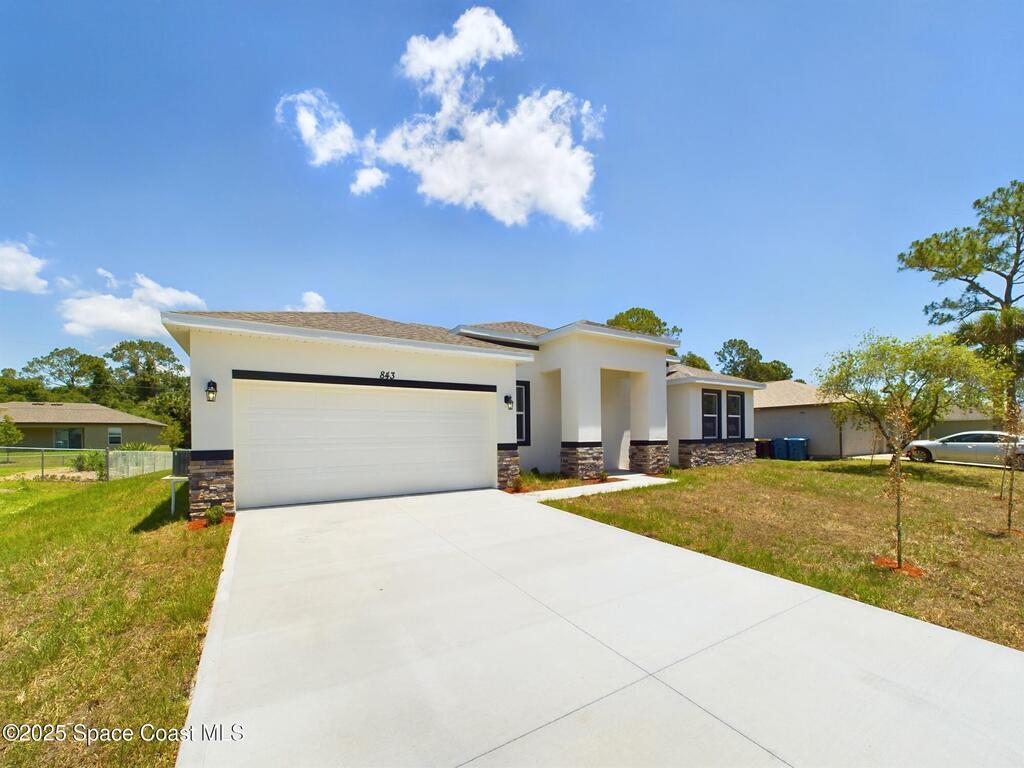 692 Mistletoe Street, Palm Bay, FL 32908