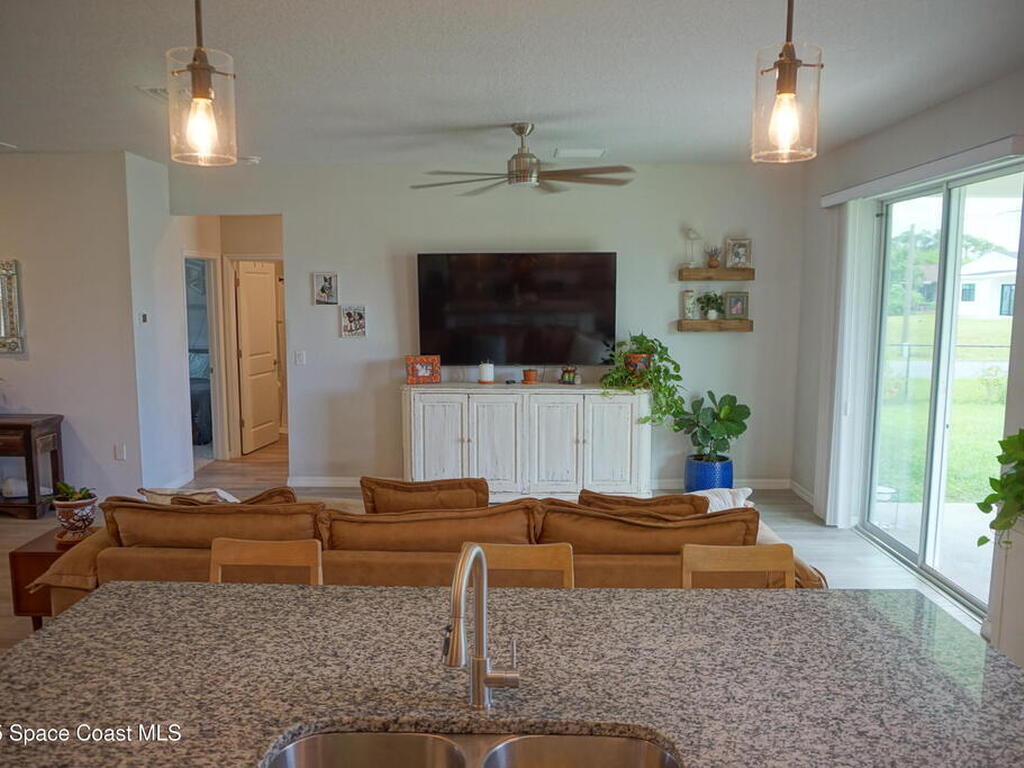 1909 Thomasville Avenue, Palm Bay, FL 32909