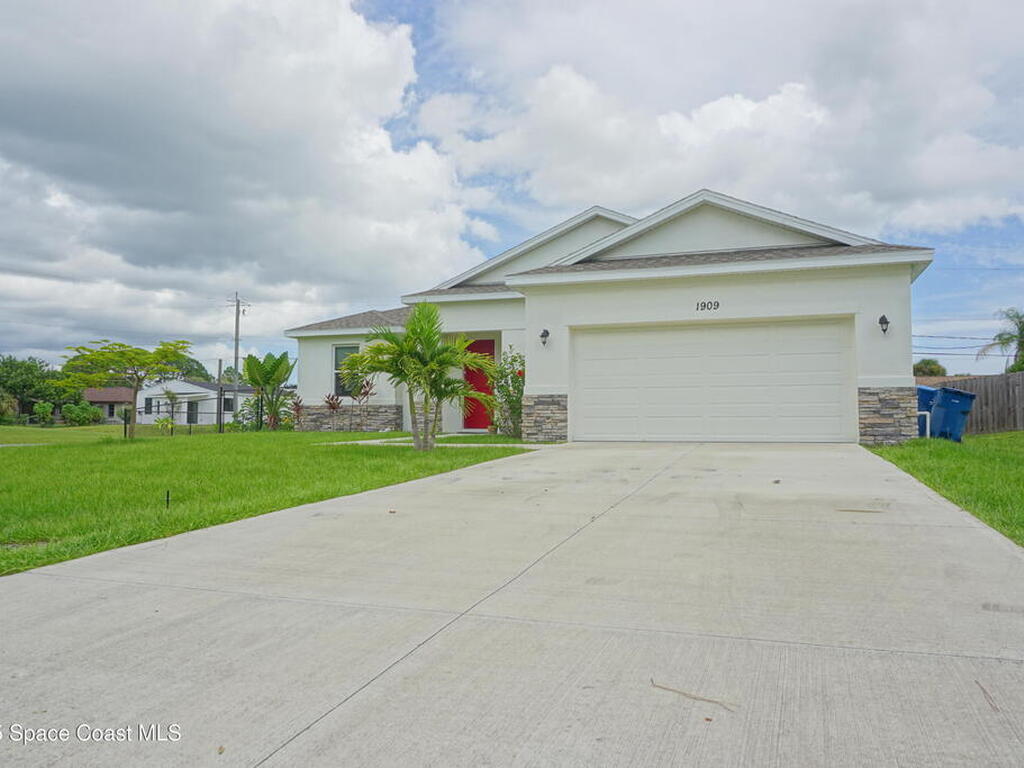 1909 Thomasville Avenue, Palm Bay, FL 32909