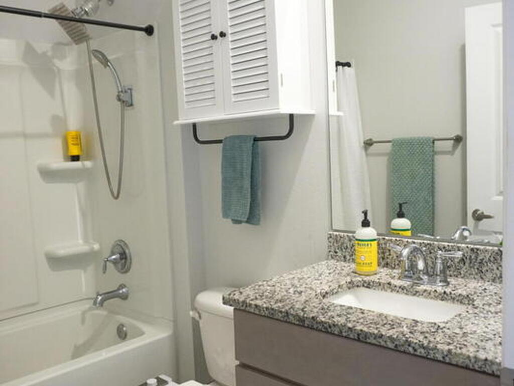 1909 Thomasville Avenue, Palm Bay, FL 32909