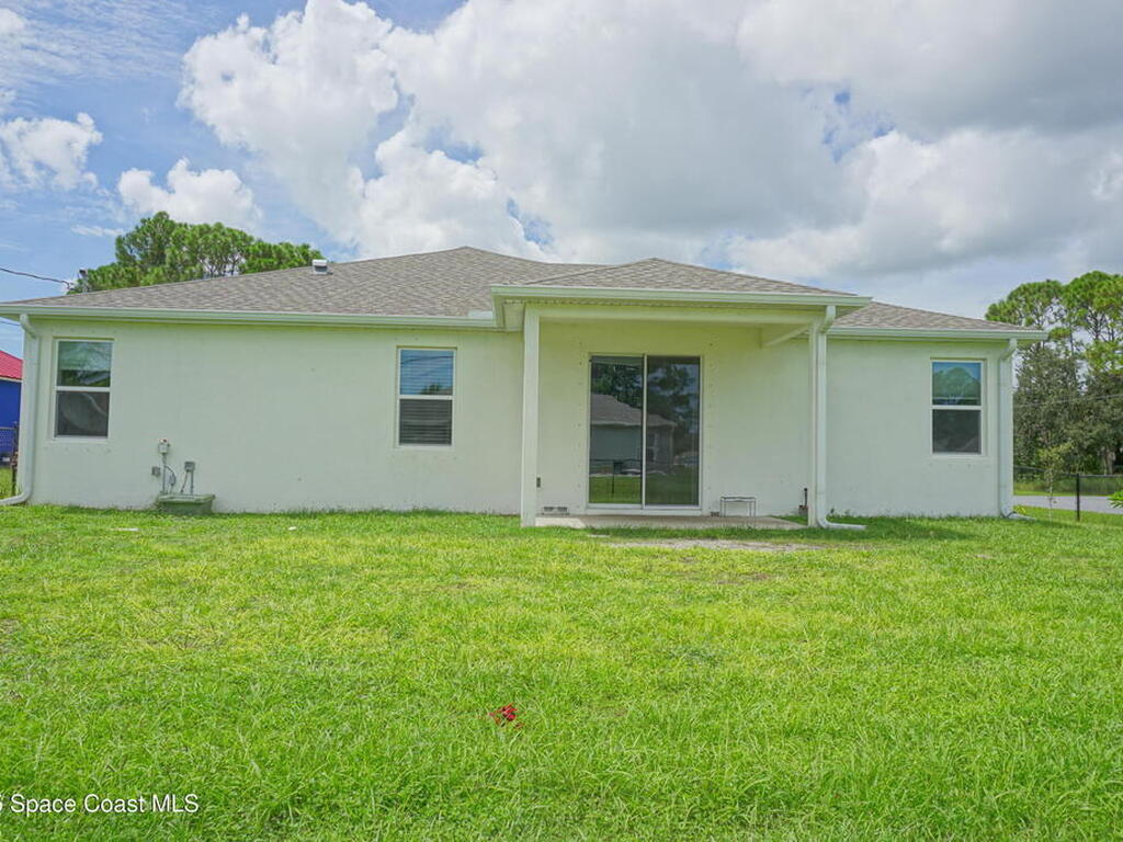 1909 Thomasville Avenue, Palm Bay, FL 32909