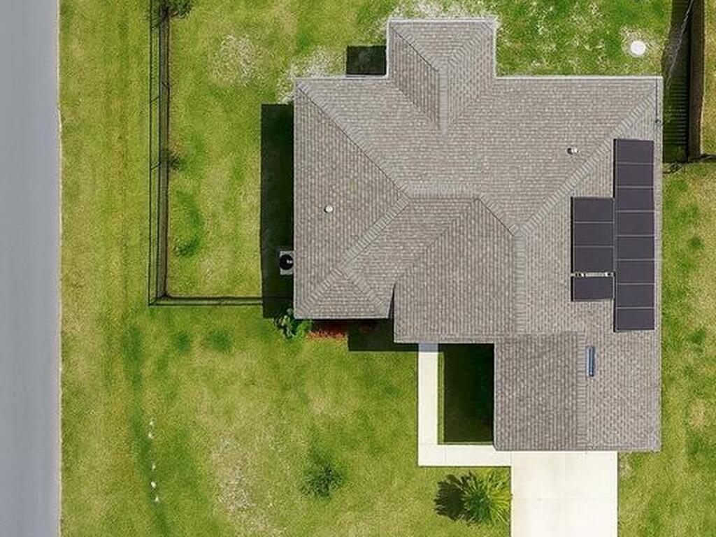 1909 Thomasville Avenue, Palm Bay, FL 32909