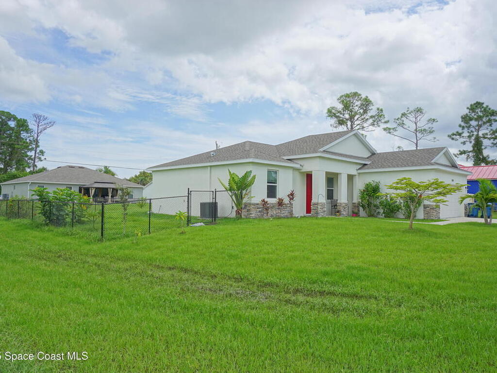 1909 Thomasville Avenue, Palm Bay, FL 32909