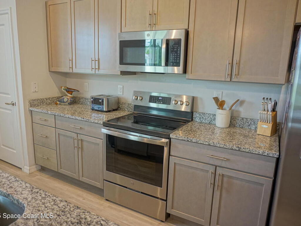 1909 Thomasville Avenue, Palm Bay, FL 32909