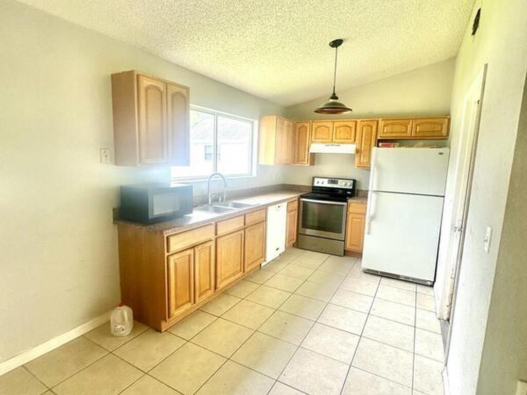 119 Watoga Avenue, Palm Bay, FL 32908