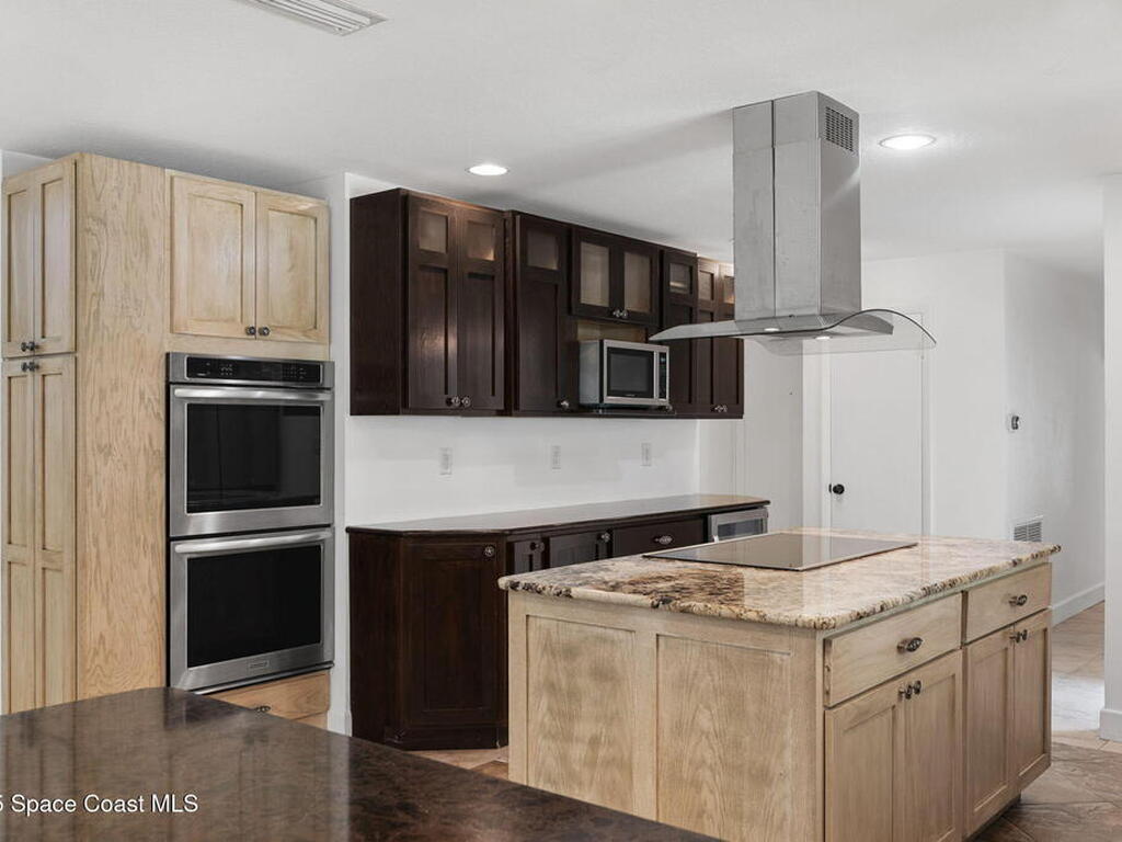 318 Banyan Way, Melbourne Beach, FL 32951