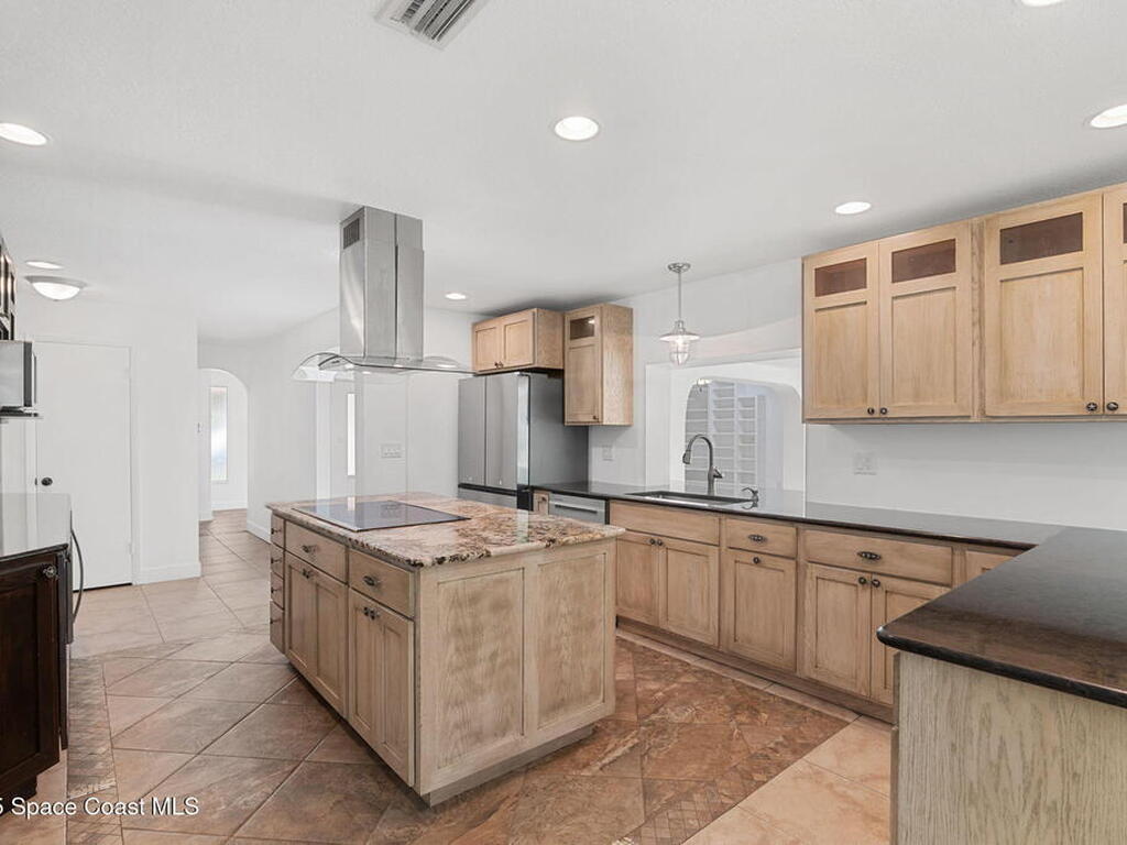 318 Banyan Way, Melbourne Beach, FL 32951