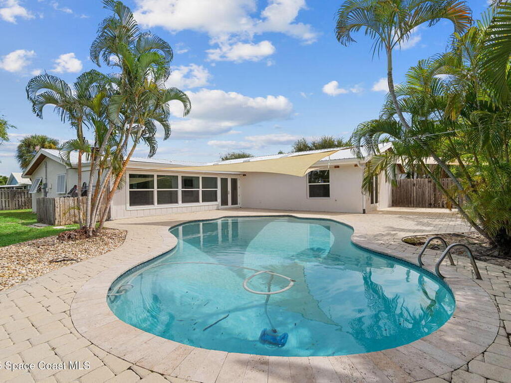 318 Banyan Way, Melbourne Beach, FL 32951