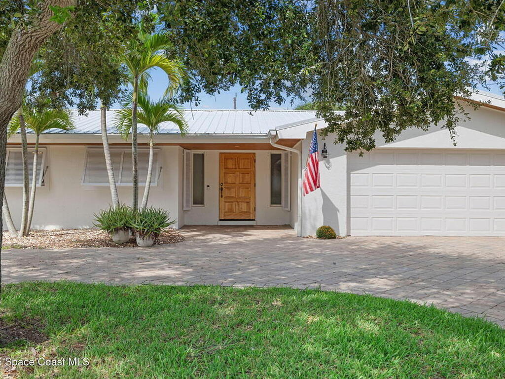 318 Banyan Way, Melbourne Beach, FL 32951