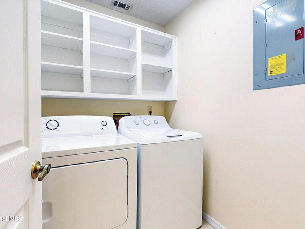 195 Country Club Drive, Melbourne, FL 32940