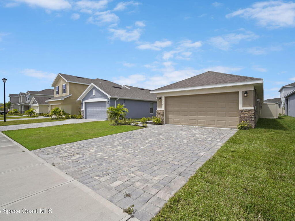 1117 Canfield Circle, Palm Bay, FL 32909
