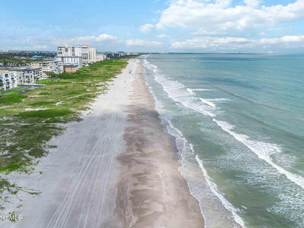 383 N Atlantic Avenue, Cocoa Beach, FL 32931