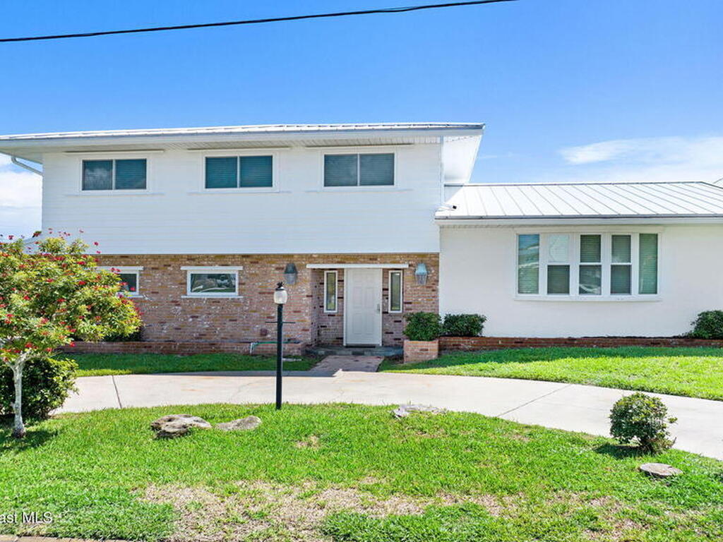 100 Cat Cay Lane, Indian Harbour Beach, FL 32937