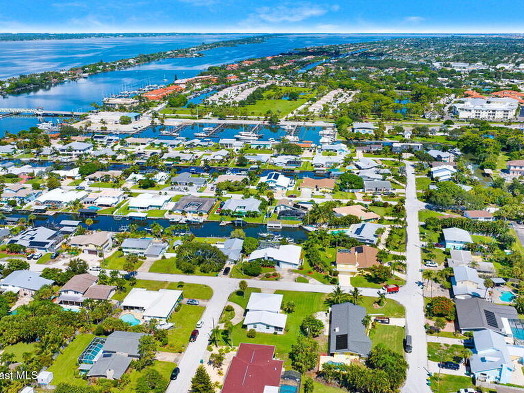 100 Cat Cay Lane, Indian Harbour Beach, FL 32937