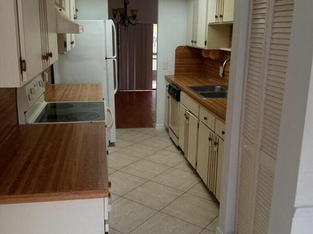 1910 Cashew Courtway, Titusville, FL 32780